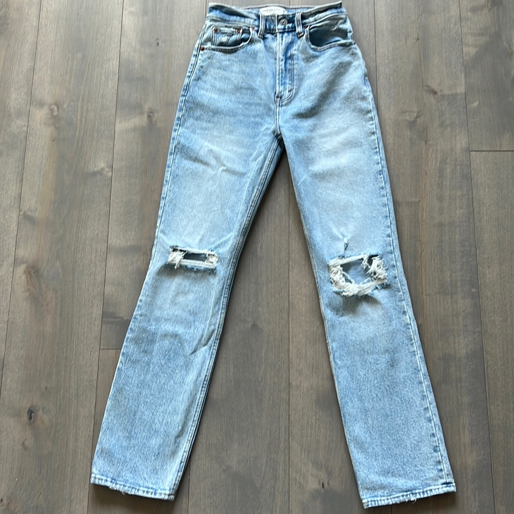Abercrombie and Fitch Ultra High Rise 90’s Straight Jeans